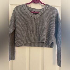 cropped knit grey sweater